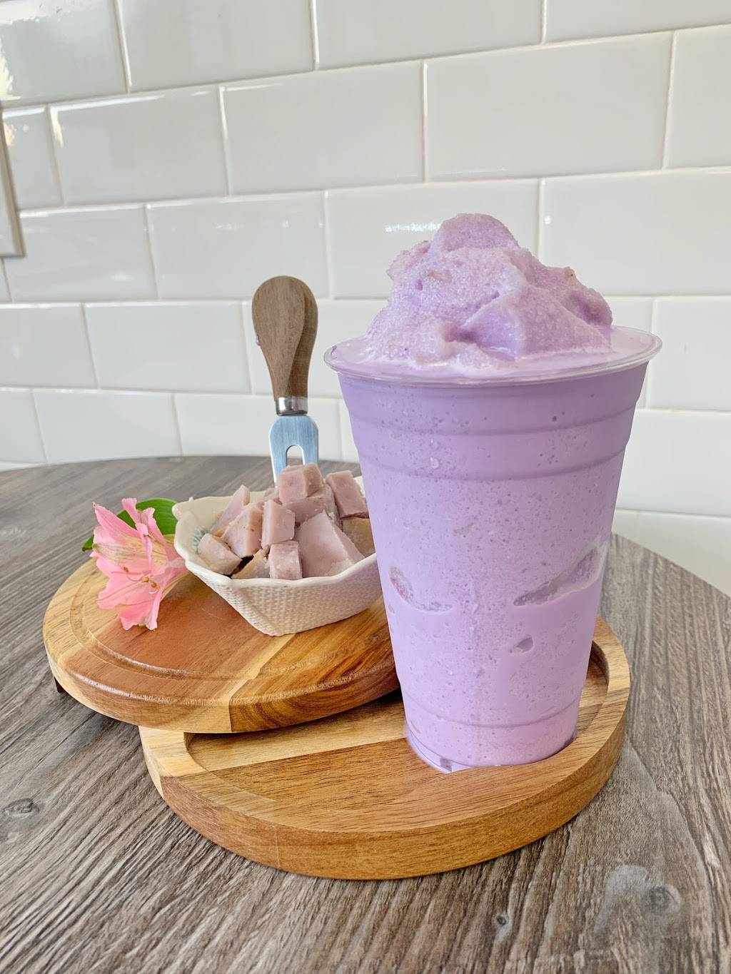 Milk Crate | restaurant | 5138 Hollywood Blvd, Los Angeles, CA 90027, USA | 3235223315 OR +1 323-522-3315