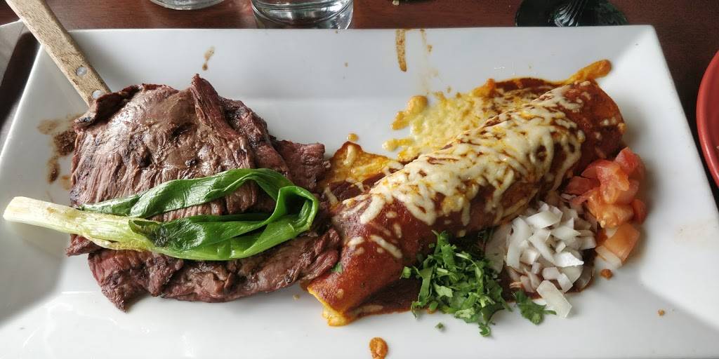 Don Carmelos | restaurant | 7 Winfield St, Norwalk, CT 06855, USA | 2039573000 OR +1 203-957-3000