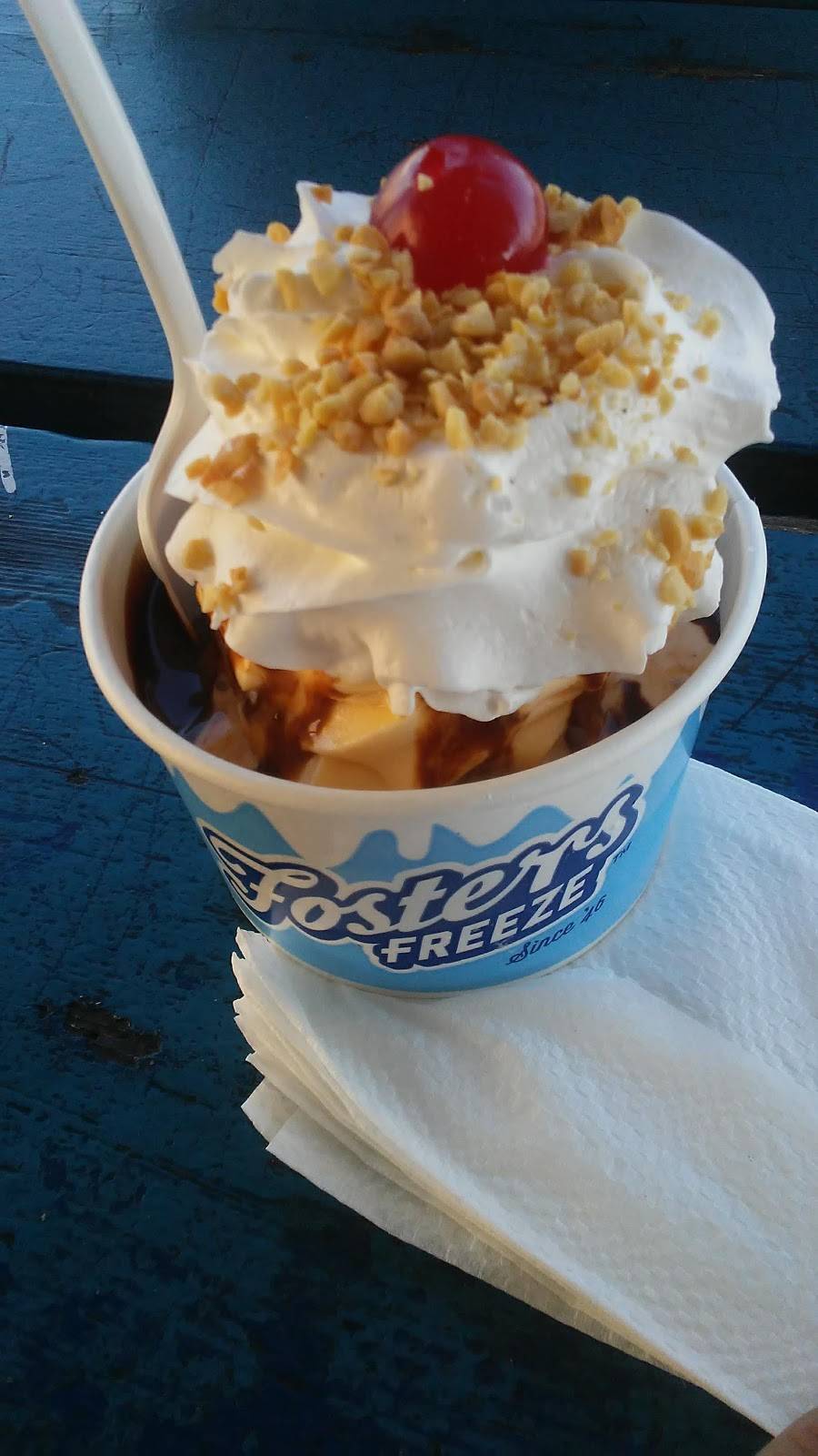 Fosters Freeze | restaurant | 999 South La Brea Ave, Inglewood, CA 90301, USA | 3106732967 OR +1 310-673-2967