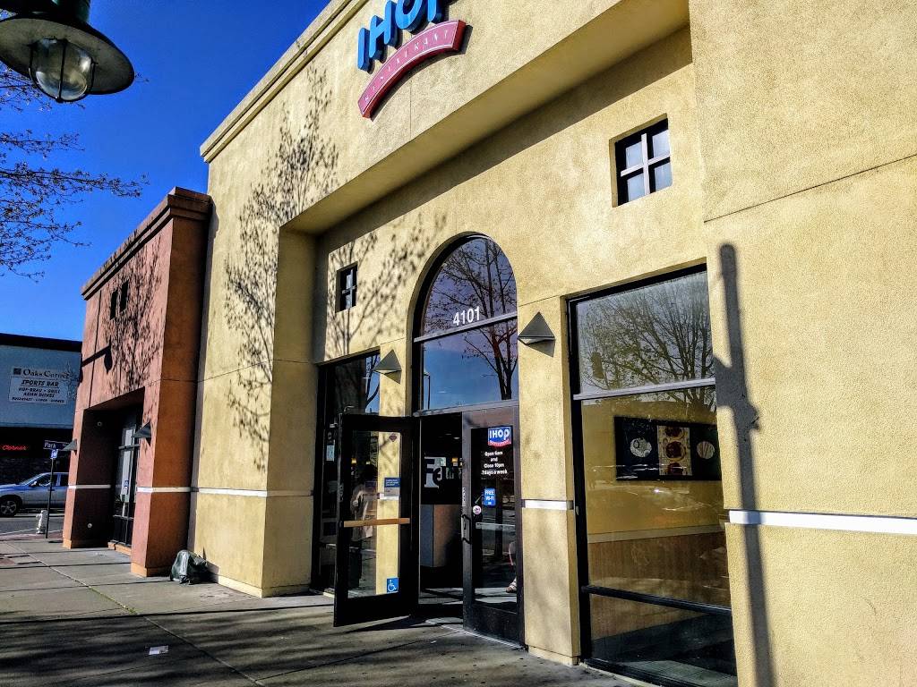 IHOP | bakery | 4101 San Pablo Ave, Emeryville, CA 94608, USA | 5106010310 OR +1 510-601-0310