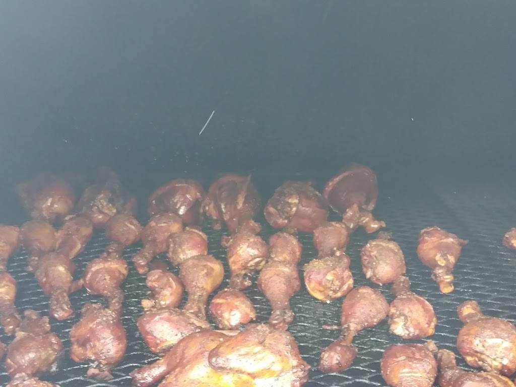 Grandmas Smokehouse | restaurant | 1420 E Cook St, Springfield, IL 62703, USA | 2176795650 OR +1 217-679-5650