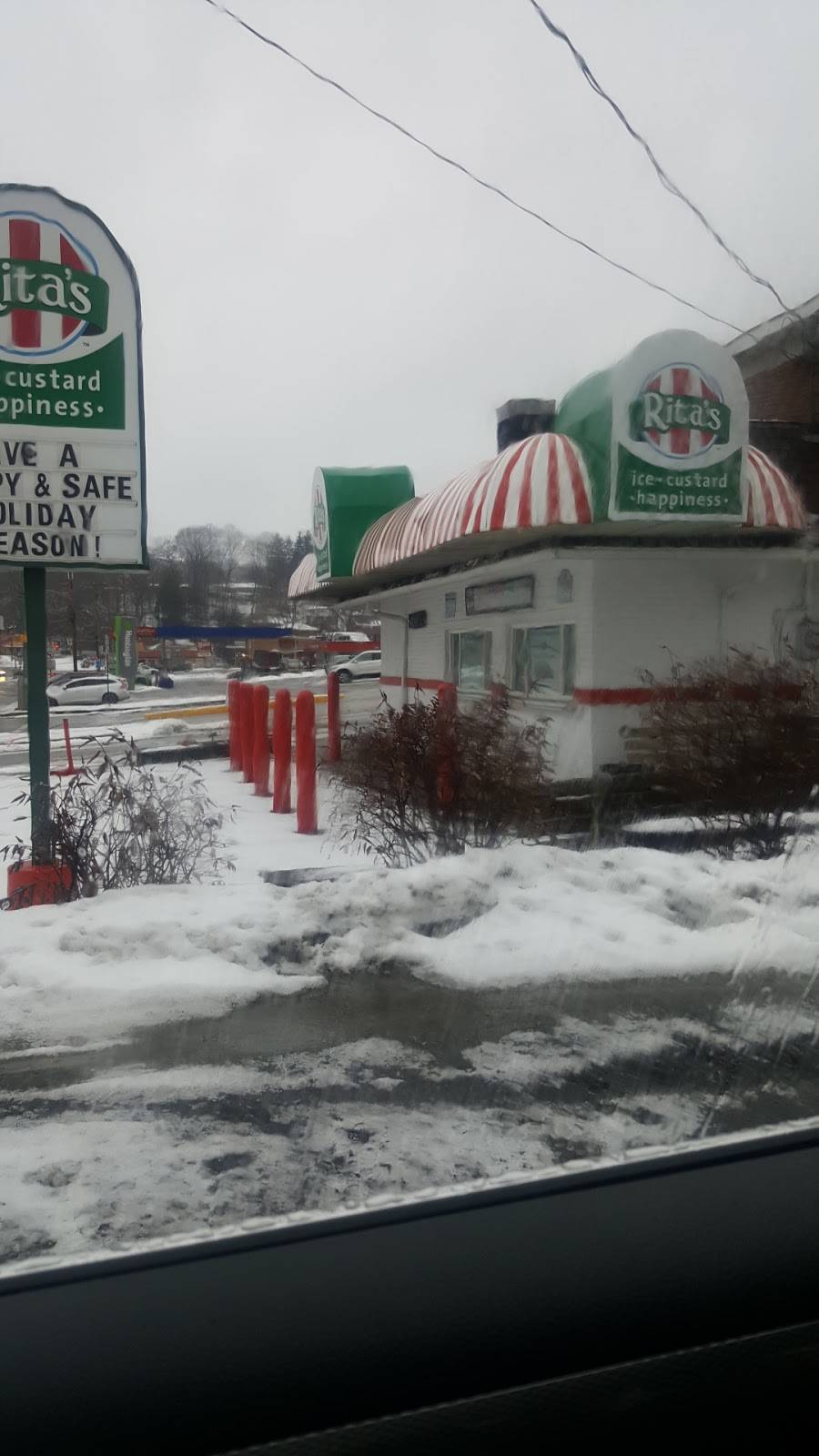 Ritas Italian Ice & Frozen Custard | restaurant | 1985 Lincoln Way Rainbow Village Shopping Center, White Oak, PA 15131, USA | 4126737482 OR +1 412-673-7482