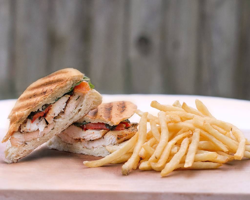 Frenchy’s Waffles & Sandwiches | restaurant | 2701 Del Paso Rd #130, Sacramento, CA 95835, USA | 5302048452 OR +1 530-204-8452