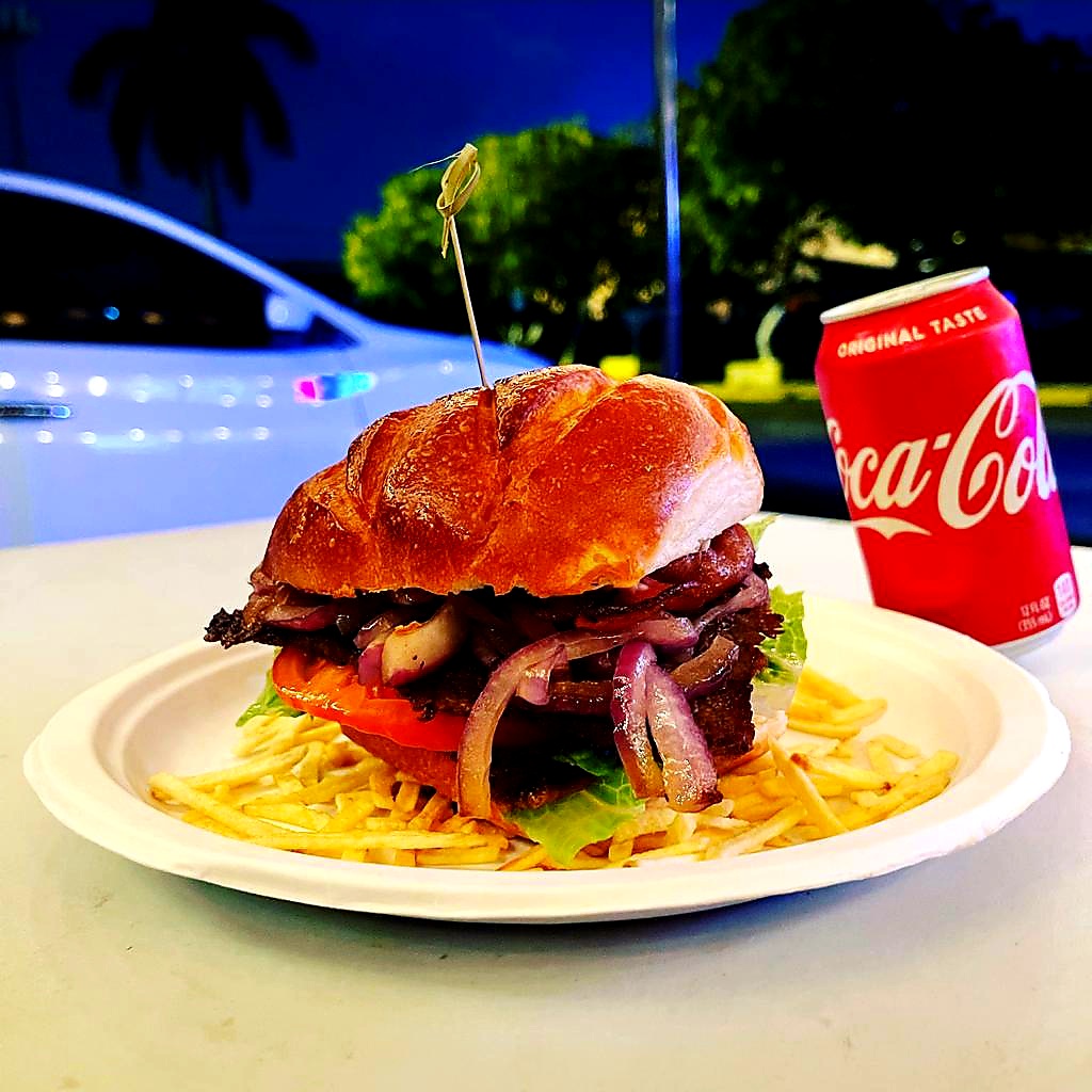 Weemas Food Truck | restaurant | 17721 SW 104th St, Miami, FL 33196, USA | 3059904327 OR +1 305-990-4327