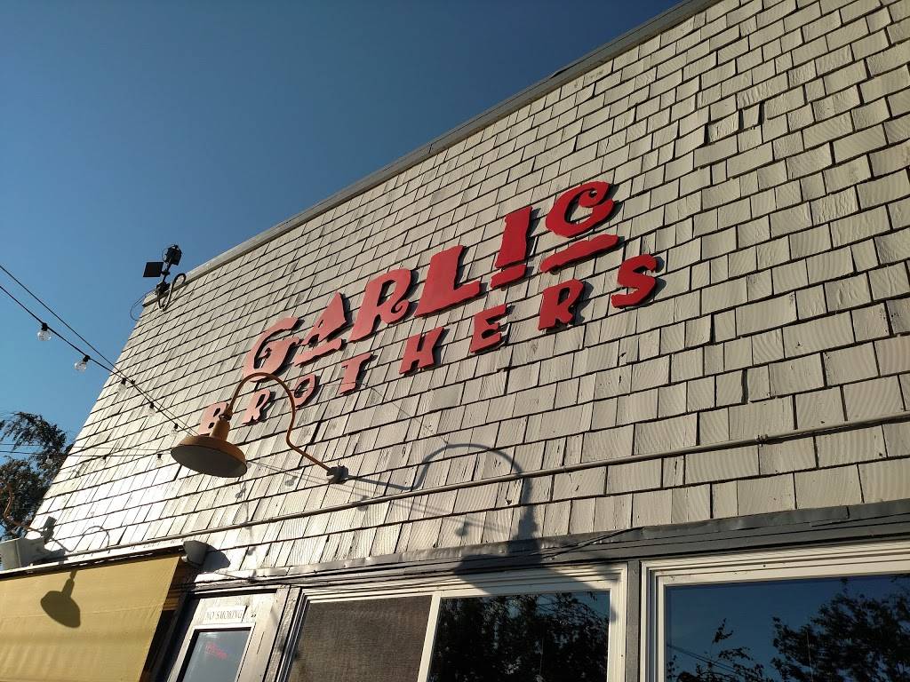 Garlic Brothers Restaurant and Bar | restaurant | 6629 Embarcadero Dr, Stockton, CA 95219, USA | 2094746585 OR +1 209-474-6585
