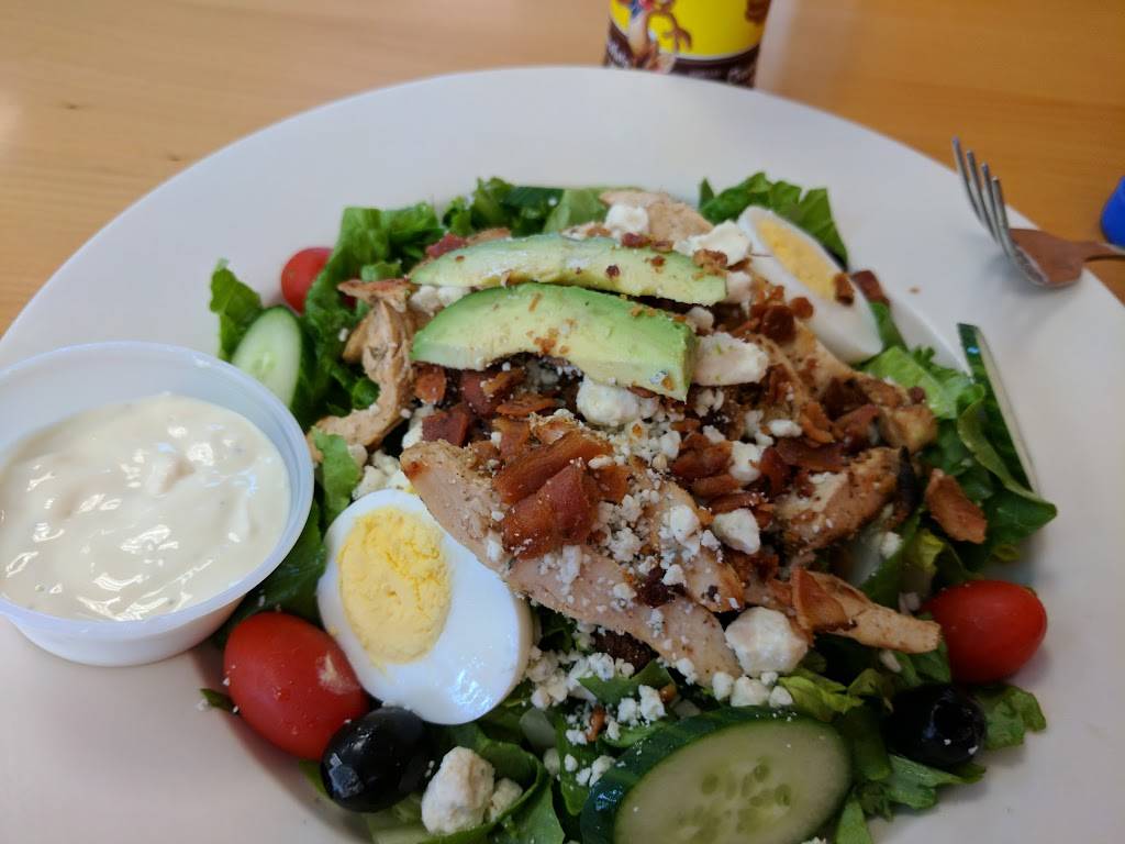 Hornets Nest Deli | restaurant | 269 E Main St, Branford, CT 06405, USA | 2034830461 OR +1 203-483-0461