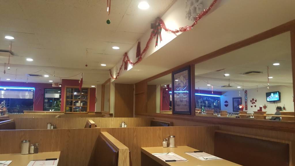 Restaurant Grillade Suny | restaurant | 2563 Rue Ontario E, Montréal, QC H2K 1W6, Canada | 4382883755 OR +1 438-288-3755