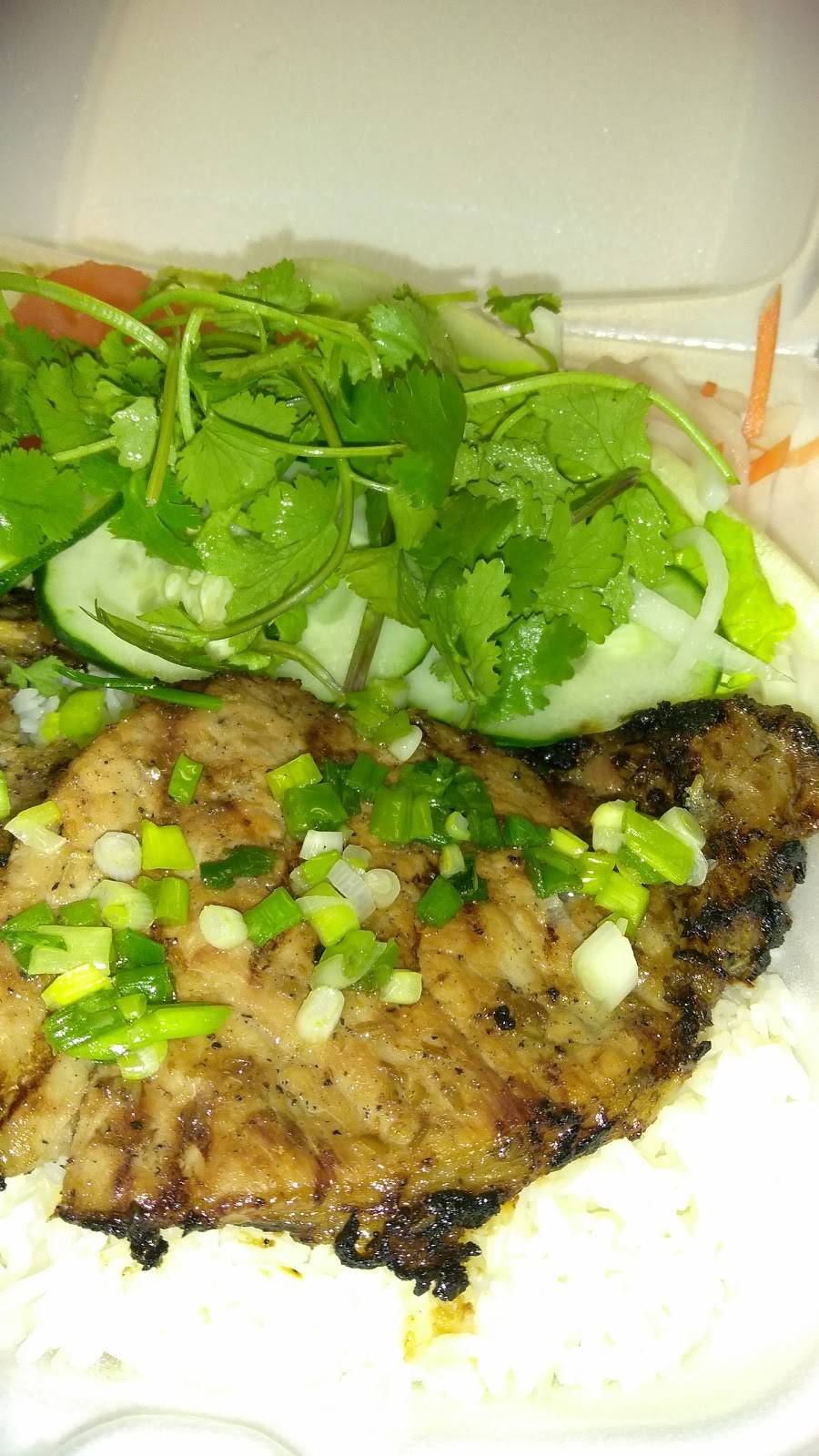 B2US Restaurant | restaurant | 13220 N Cleveland Ave, North Fort Myers, FL 33903, USA | 2392407418 OR +1 239-240-7418