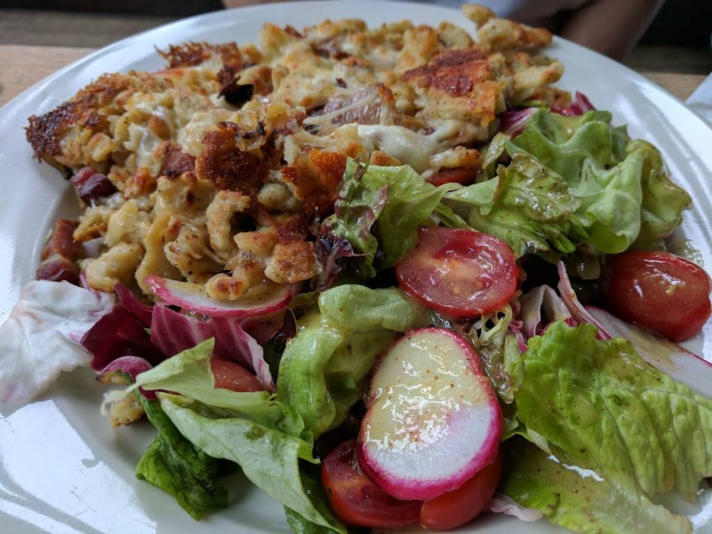 Zum Schneider NYC | restaurant | 107 Avenue C, New York, NY 10009, USA | 2125981098 OR +1 212-598-1098