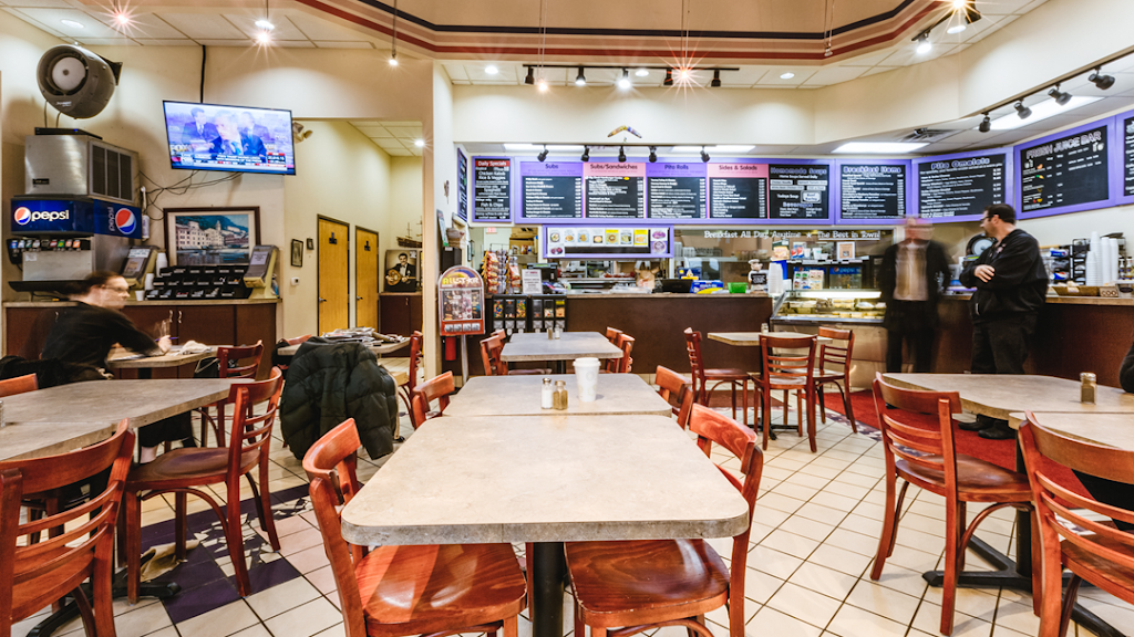 Charleys Deli & Grille | cafe | 16873 Haggerty Rd, Northville, MI 48168, USA | 7344201600 OR +1 734-420-1600