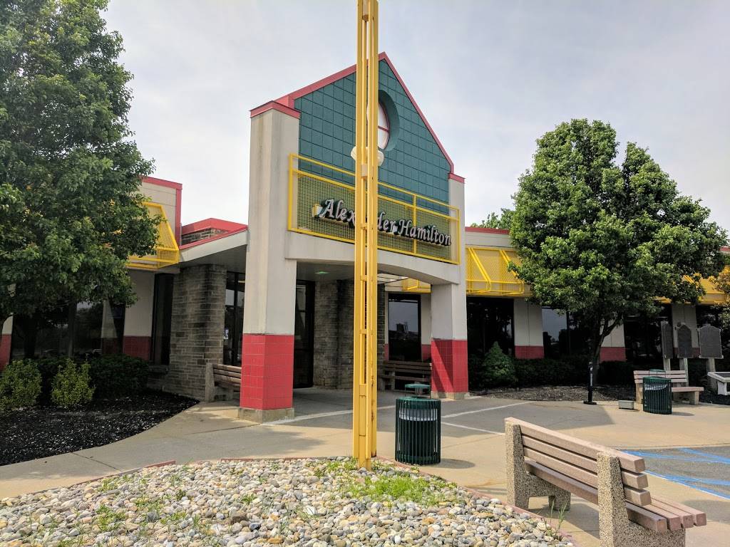 Alexander Hamilton Service Area | restaurant | NJ Tpke, Secaucus, NJ 07094, USA | 2018633345 OR +1 201-863-3345
