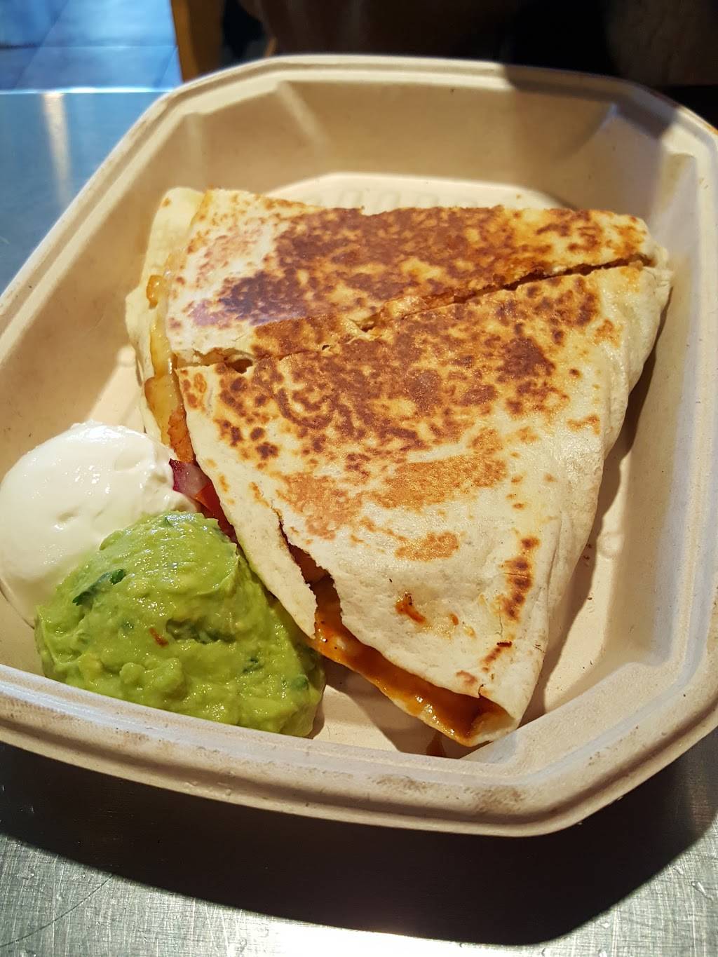 QDOBA Mexican Eats | restaurant | 61-40 188th St, Fresh Meadows, NY 11365, USA | 7184549400 OR +1 718-454-9400