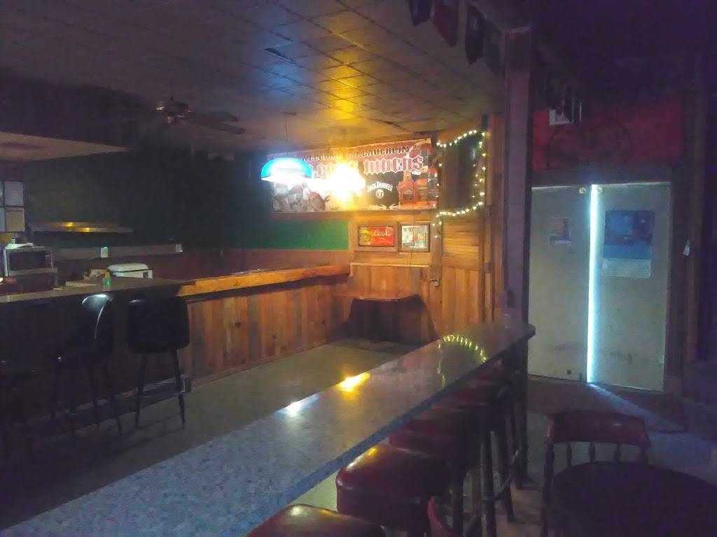 Vinnys Bar | restaurant | 2700 S Union Ave, Bakersfield, CA 93307, USA | 6613216041 OR +1 661-321-6041