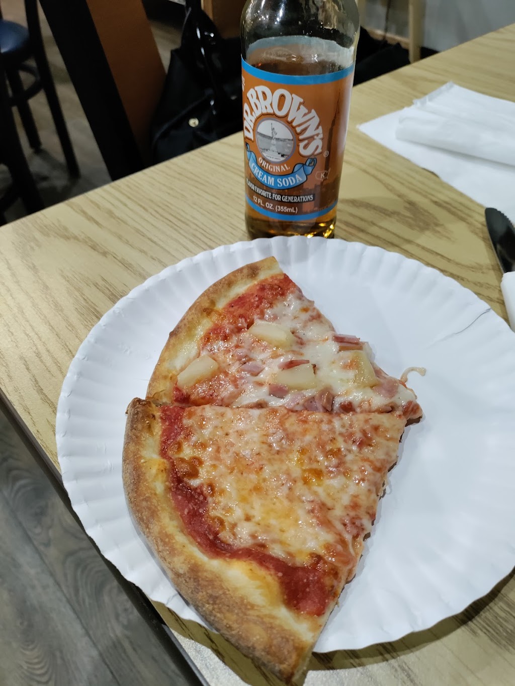 Fratellis Pizza Kitchen | restaurant | 306 S Water St, Henderson, NV 89015, USA | 7022687470 OR +1 702-268-7470