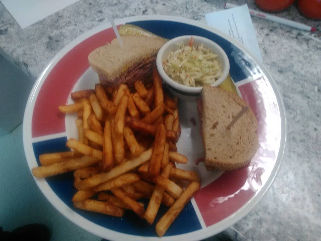 Pizzeria Du Coin | restaurant | 2391 Rue Principale, Saint-Faustin--Lac-Carré, QC J0T 1J1, Canada | 8196882828 OR +1 819-688-2828