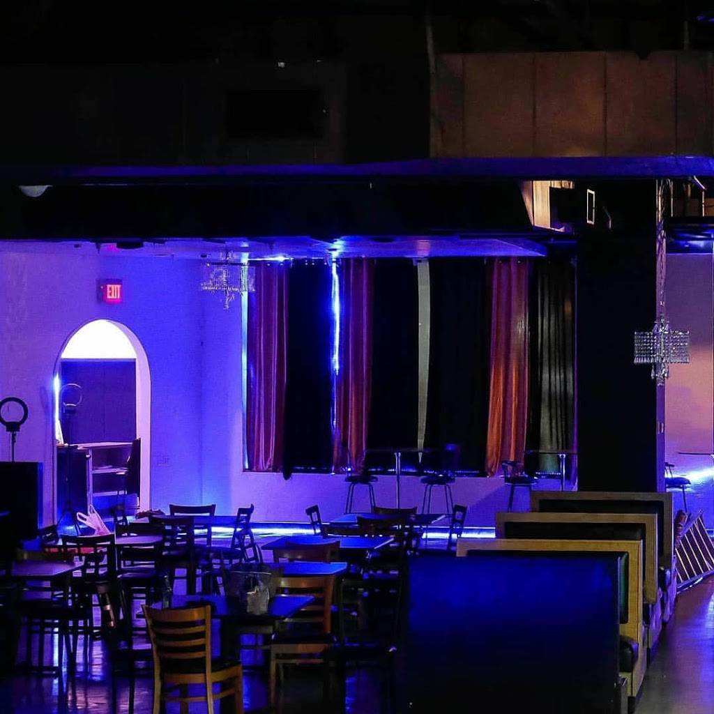Monrovia Lounge | restaurant | 9220 Skillman St Suite 227, Dallas, TX 75243 | 2142387985 OR +1 214-238-7985