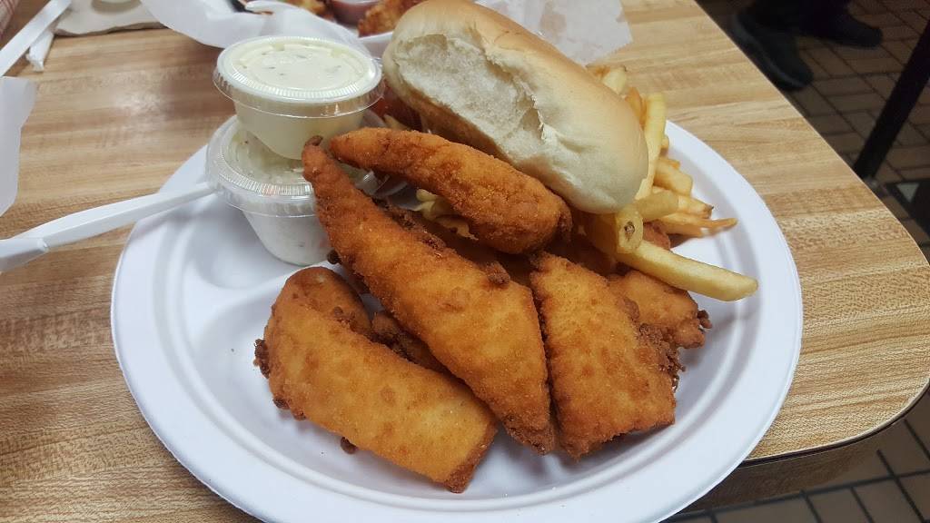 Teds Fish Fry | restaurant | 636 New Loudon Rd, Latham, NY 12110, USA | 5187833176 OR +1 518-783-3176