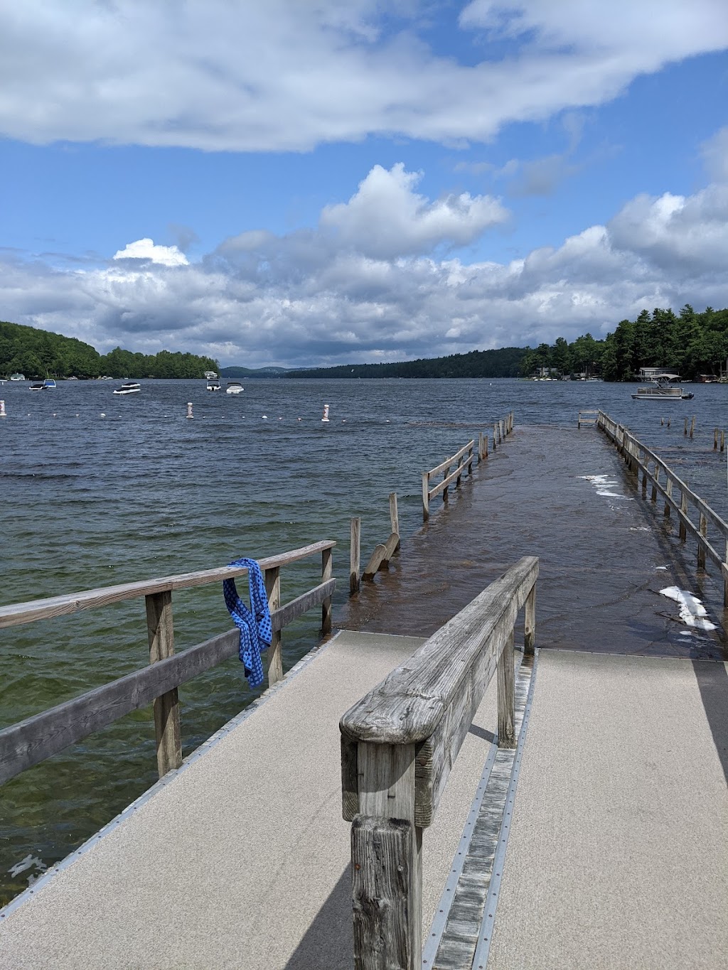 Bubbas Bar & Grille | restaurant | 976 New Hampshire Rte 103, Newbury, NH 03255, USA | 6037633290 OR +1 603-763-3290