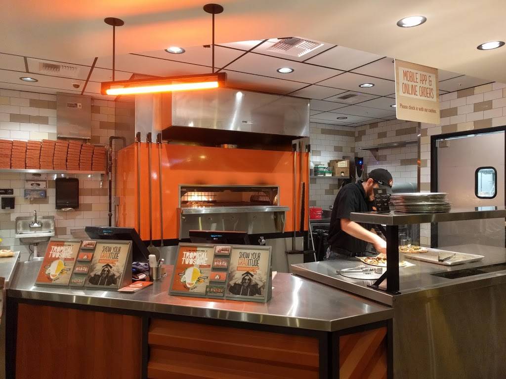 Blaze Pizza | restaurant | 2506 N Prospect Ave, Champaign, IL 61822, USA | 2175603088 OR +1 217-560-3088