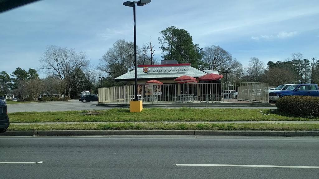 Burger King | restaurant | 135 S Ron McNair Blvd, Lake City, SC 29560, USA | 8433945648 OR +1 843-394-5648