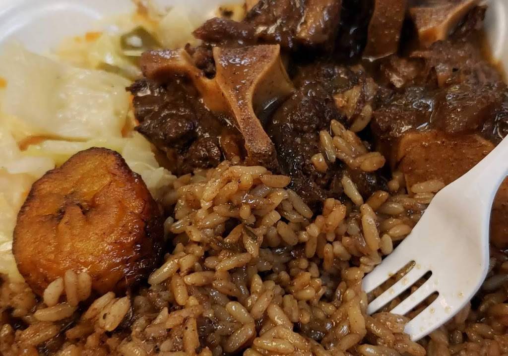 Dutch Pot Restaurant & Grocery | restaurant | 3087 Cleveland Ave, Fort Myers, FL 33901, USA | 2393321455 OR +1 239-332-1455