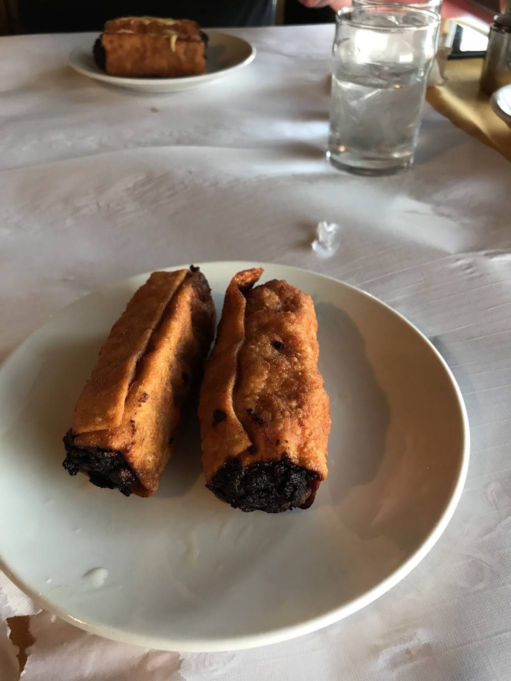 Golden Palace Restaurant | restaurant | 2195 Carling Ave, Ottawa, ON K2B 7E8, Canada | 6138208444 OR +1 613-820-8444