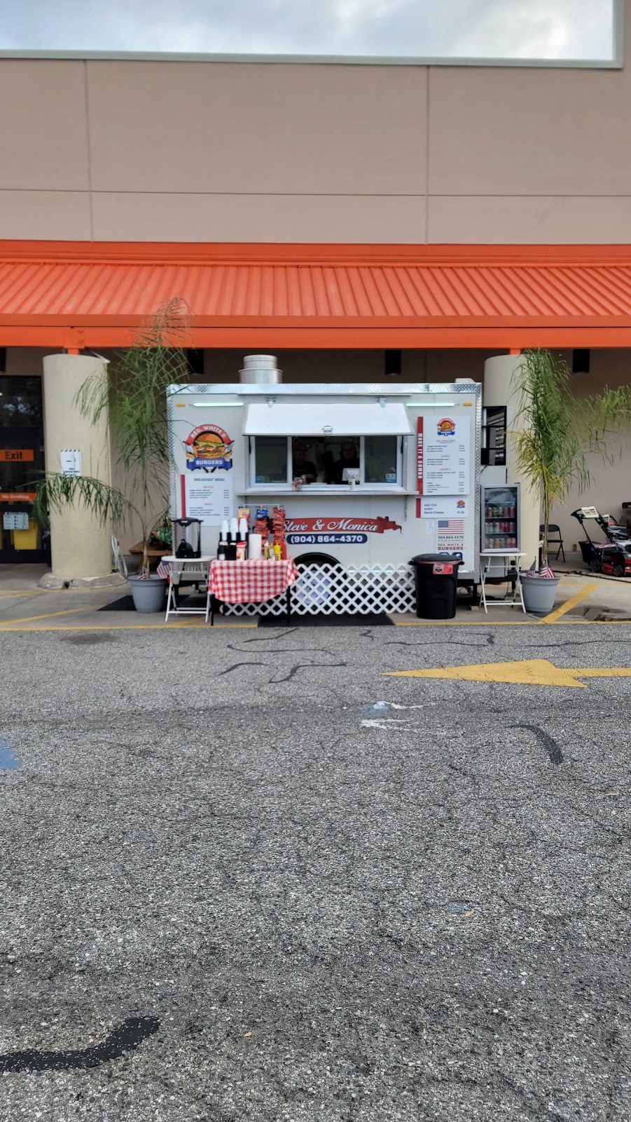 Red White & Burgers | restaurant | In Front Of The Home Depot, 9021 Southside Blvd, Jacksonville, FL 32256, USA | 9048644370 OR +1 904-864-4370