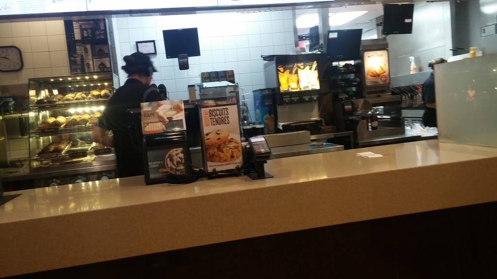 McDonalds | cafe | 3900 Boulevard Wilfrid-Hamel, Québec, QC G1P 2J2, Canada | 4188715556 OR +1 418-871-5556