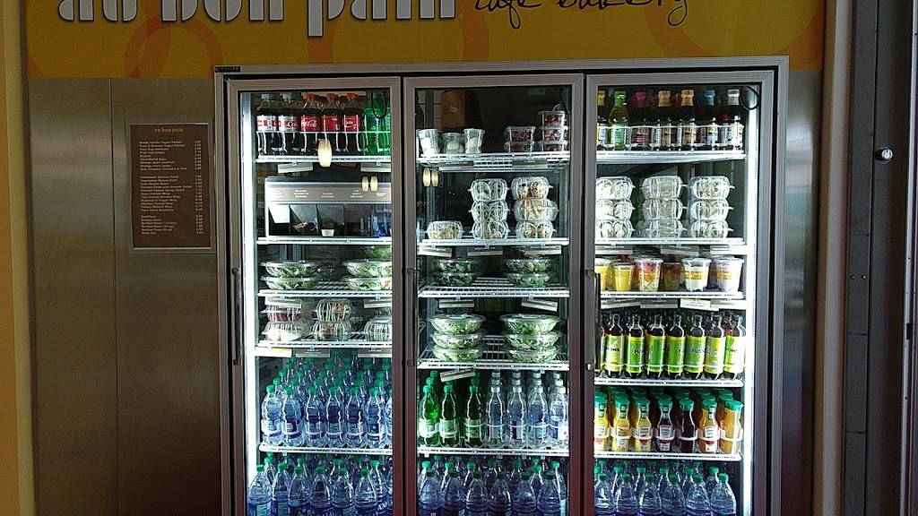 Au Bon Pain | cafe | 1 Normal Ave, Montclair, NJ 07043, USA | 9736555433 OR +1 973-655-5433