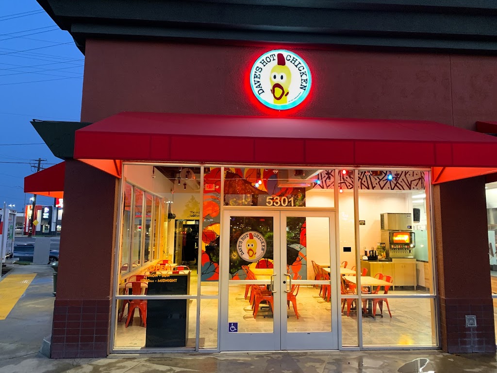 Daves Hot Chicken | restaurant | 5301 W Centinela Ave, Los Angeles, CA 90045, USA | 3234104822 OR +1 323-410-4822