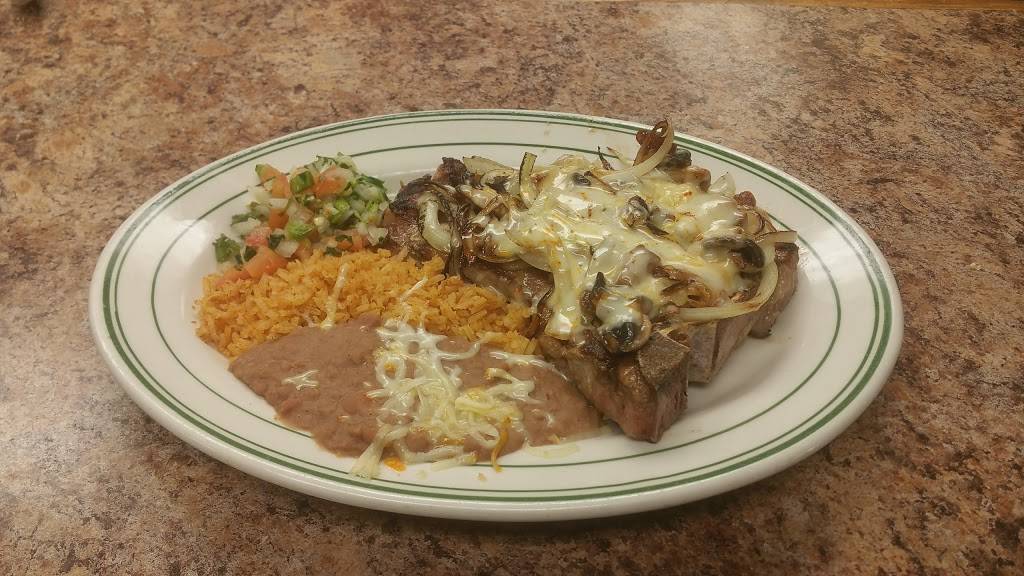 Casa Santiago | restaurant | 227 Heustis St, Yorkville, IL 60560, USA | 6303852046 OR +1 630-385-2046