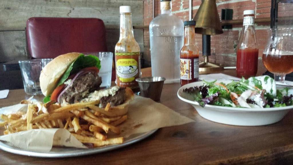 THE HOUND | restaurant | 124 Tichenor Ave, Auburn, AL 36830, USA | 3342463300 OR +1 334-246-3300