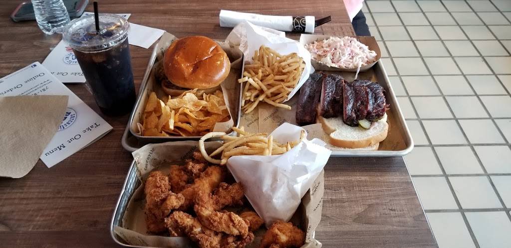 Sarcastic Swine BBQ & Restaurant | restaurant | 988 Bedford St, Abington, MA 02351, USA | 7818710033 OR +1 781-871-0033