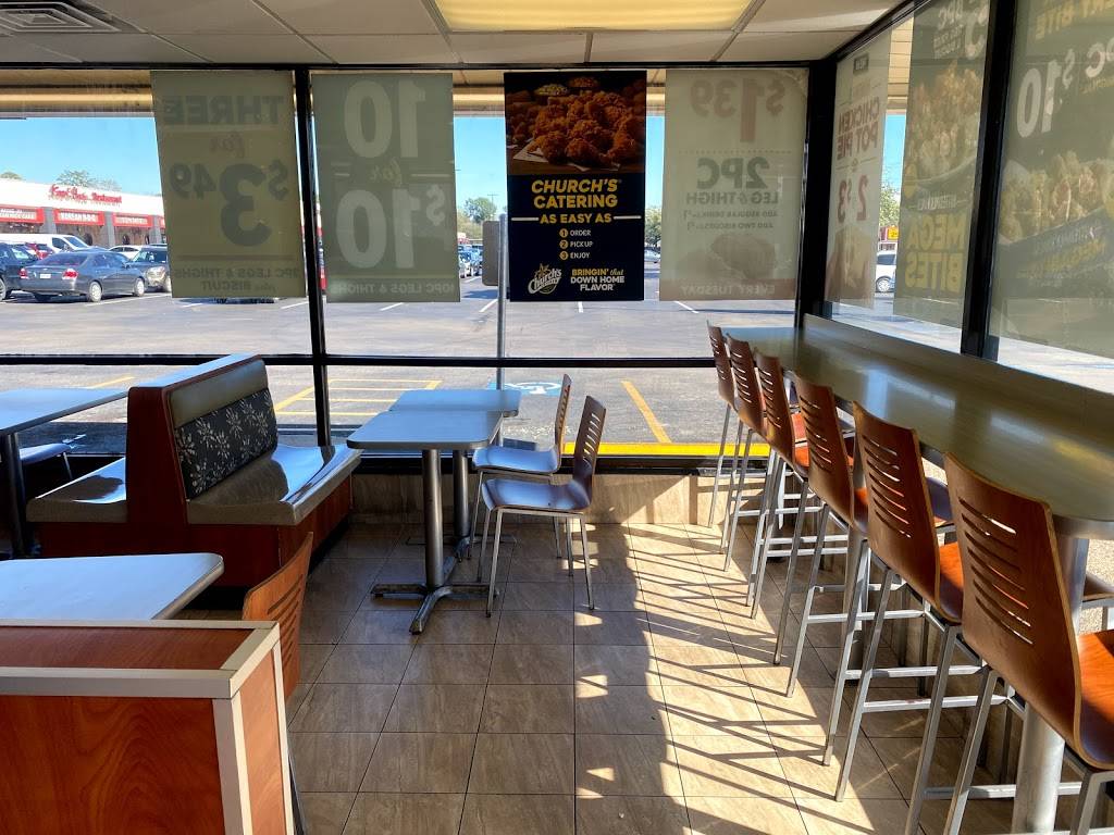 Churchs Chicken | restaurant | 10080 Long Point Rd, Houston, TX 77055, USA | 7134675310 OR +1 713-467-5310