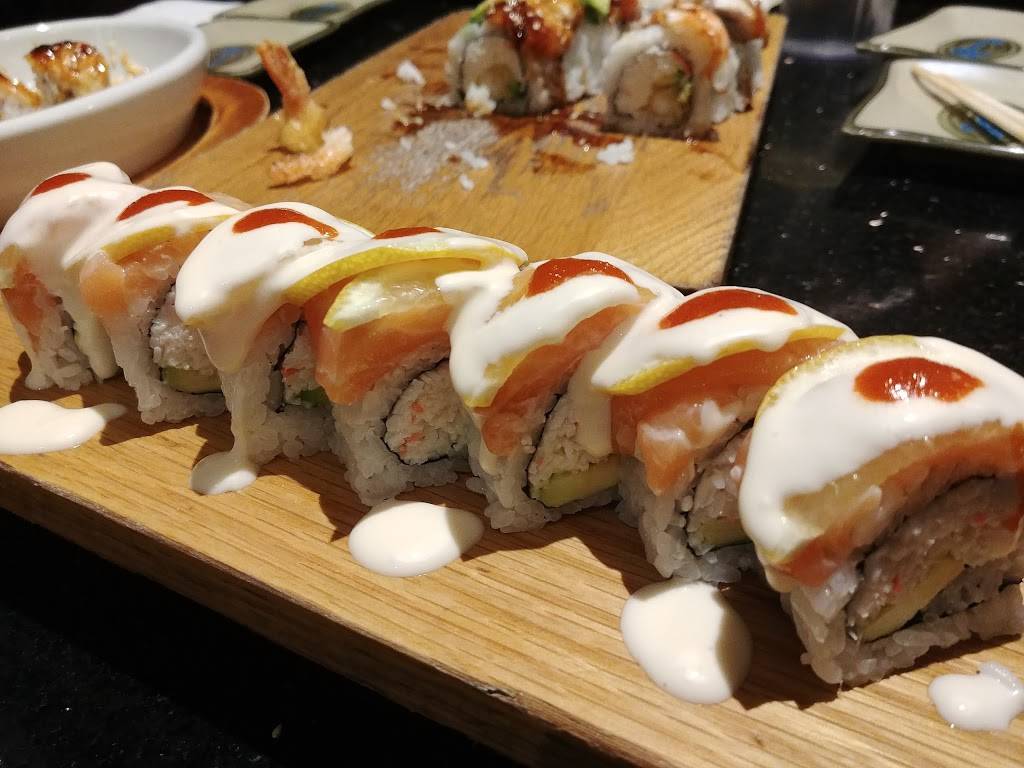 Umai Sushi & Sake House | restaurant | 730 Nordahl Rd #108, San Marcos, CA 92069, USA | 7602330888 OR +1 760-233-0888