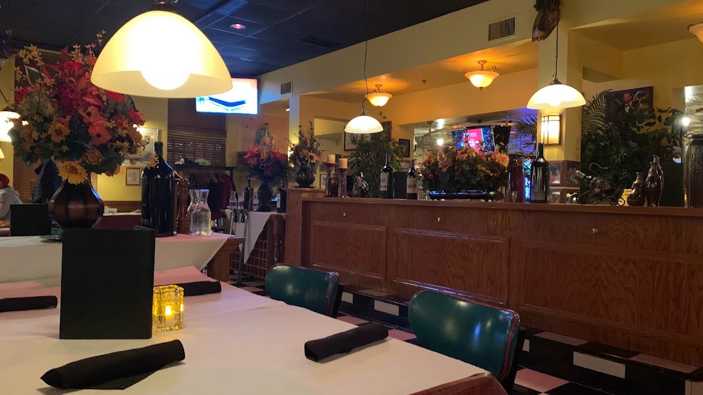 J.D. Hoyts Supper Club | restaurant | 301 N Washington Ave, Minneapolis, MN 55401, USA | 6123381560 OR +1 612-338-1560