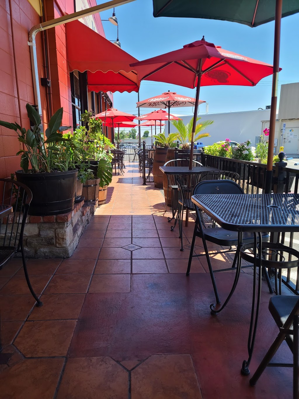 19 Handles Pub & Grill | restaurant | 4235 Arden Way, Sacramento, CA 95864, USA | 9164874979 OR +1 916-487-4979