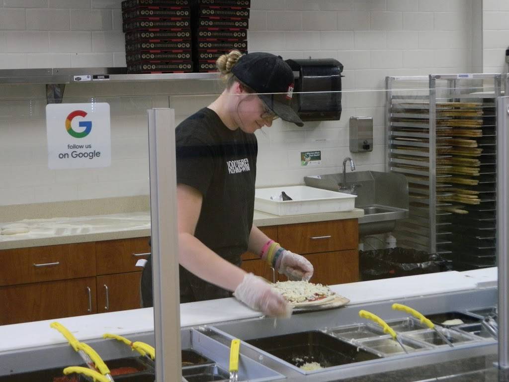 1000 Degrees Pizza Salad Wings | restaurant | 5231 Anthony Wayne Dr, Detroit, MI 48202, USA | 3136660044 OR +1 313-666-0044