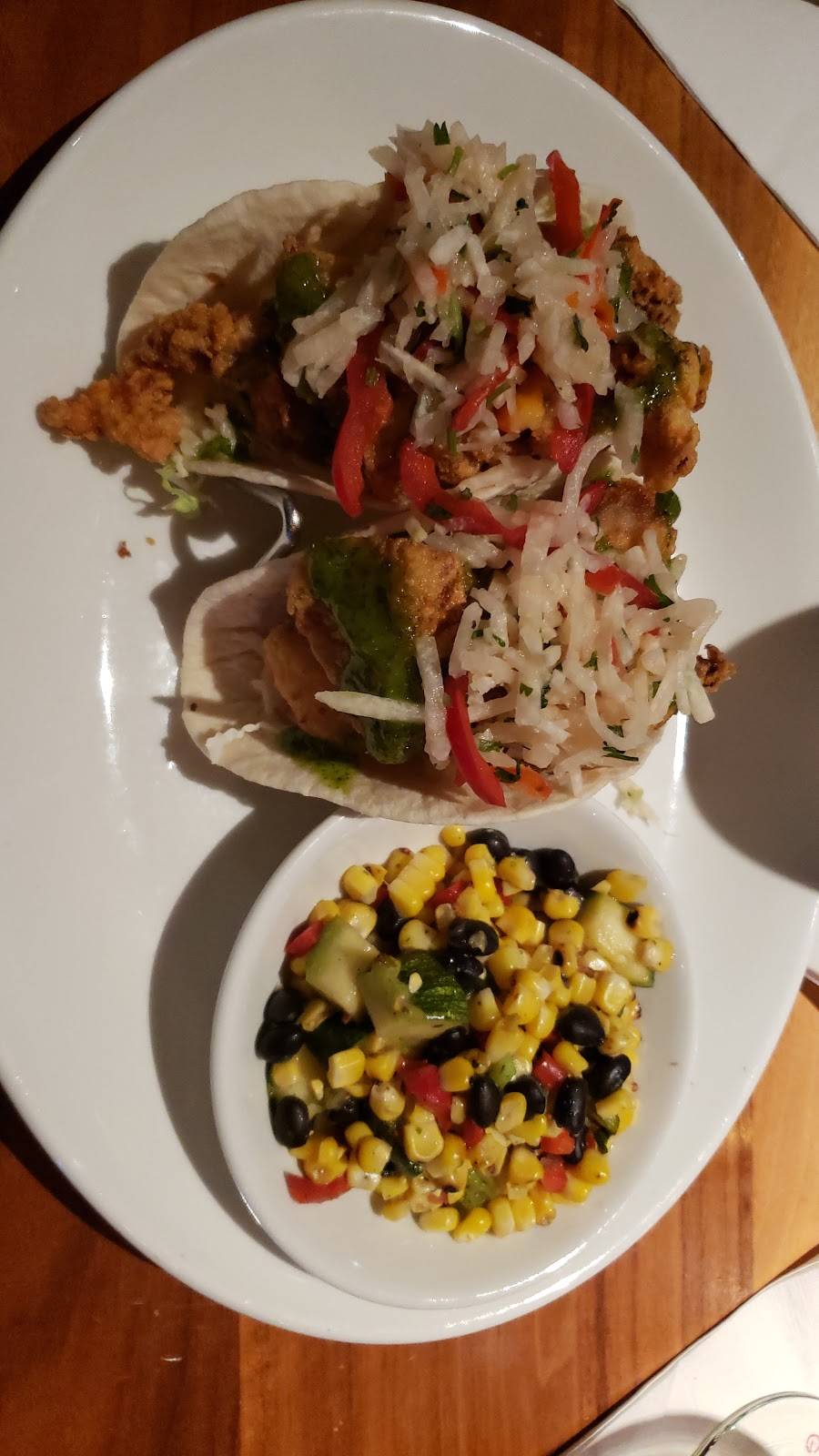 McCoys Bar Patio and Grill | restaurant | 1900 Madison Ave, Council Bluffs, IA 51503, USA | 7123282374 OR +1 712-328-2374