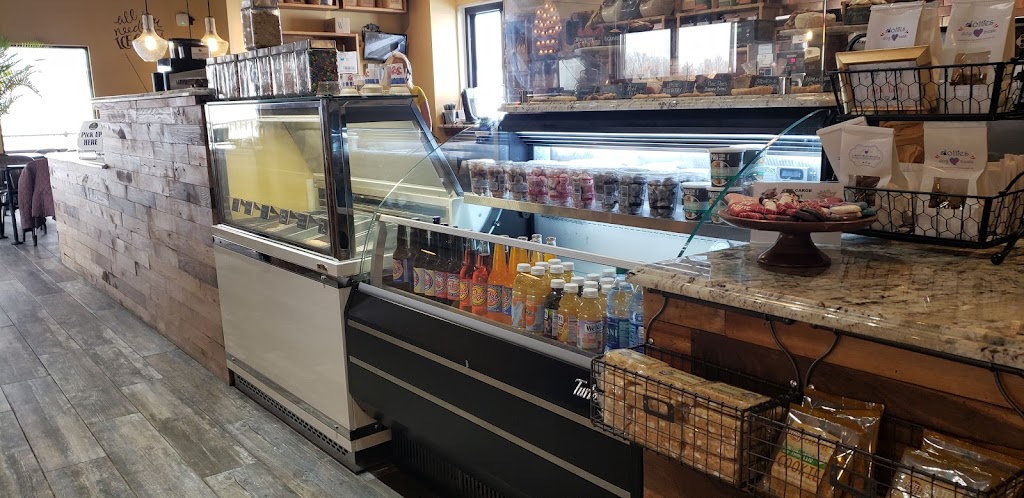 MiMis Coffee House & Ice Cream | cafe | 106 Lakeside Dr, Hannibal, MO 63401, USA | 5736030107 OR +1 573-603-0107