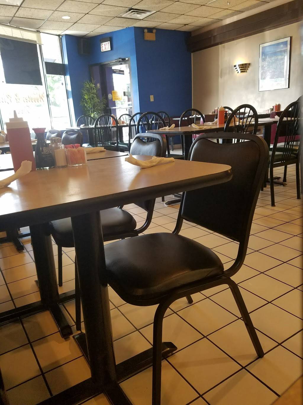 Lulus Rice & Noodles | restaurant | 135 W Kemper Rd, Cincinnati, OH 45246, USA | 5136714949 OR +1 513-671-4949