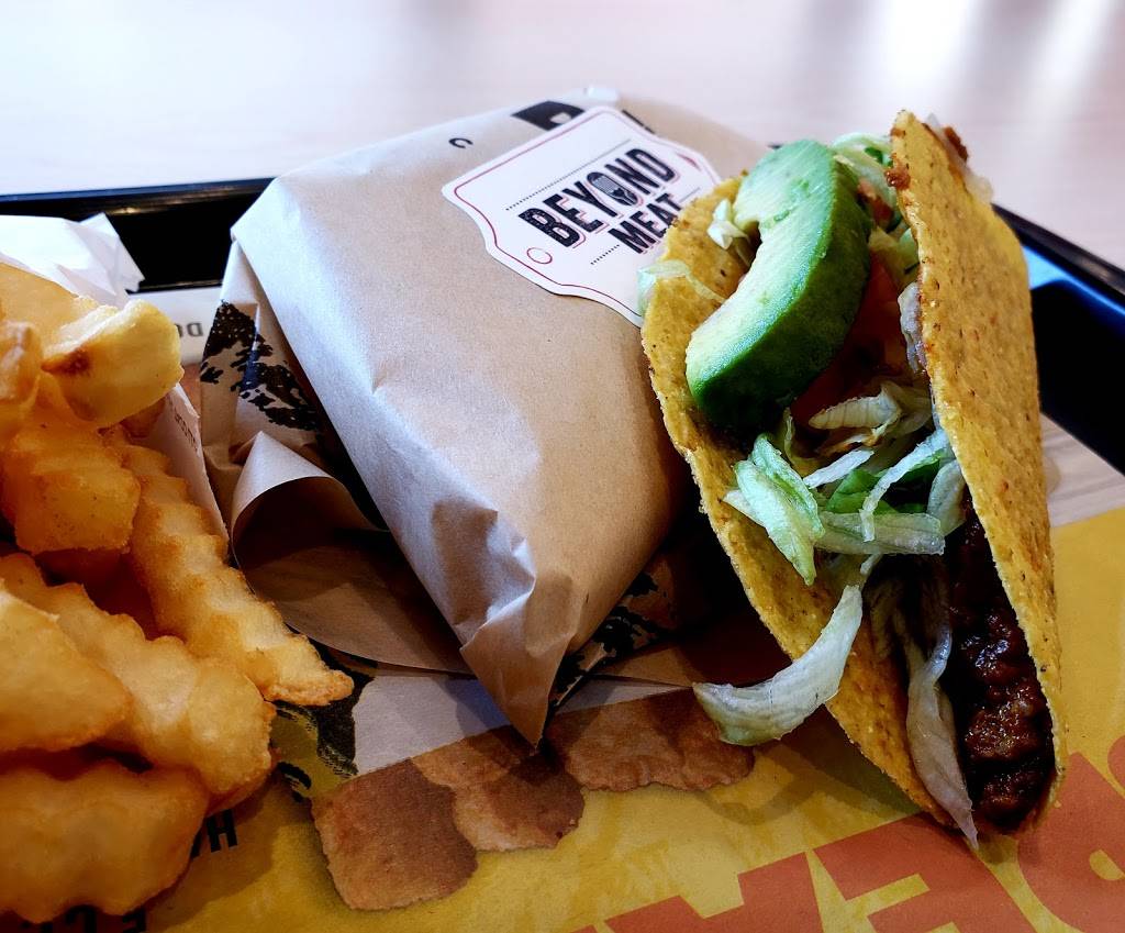 Del Taco | restaurant | 2425 Wilshire Blvd, Santa Monica, CA 90403, USA | 3102640022 OR +1 310-264-0022