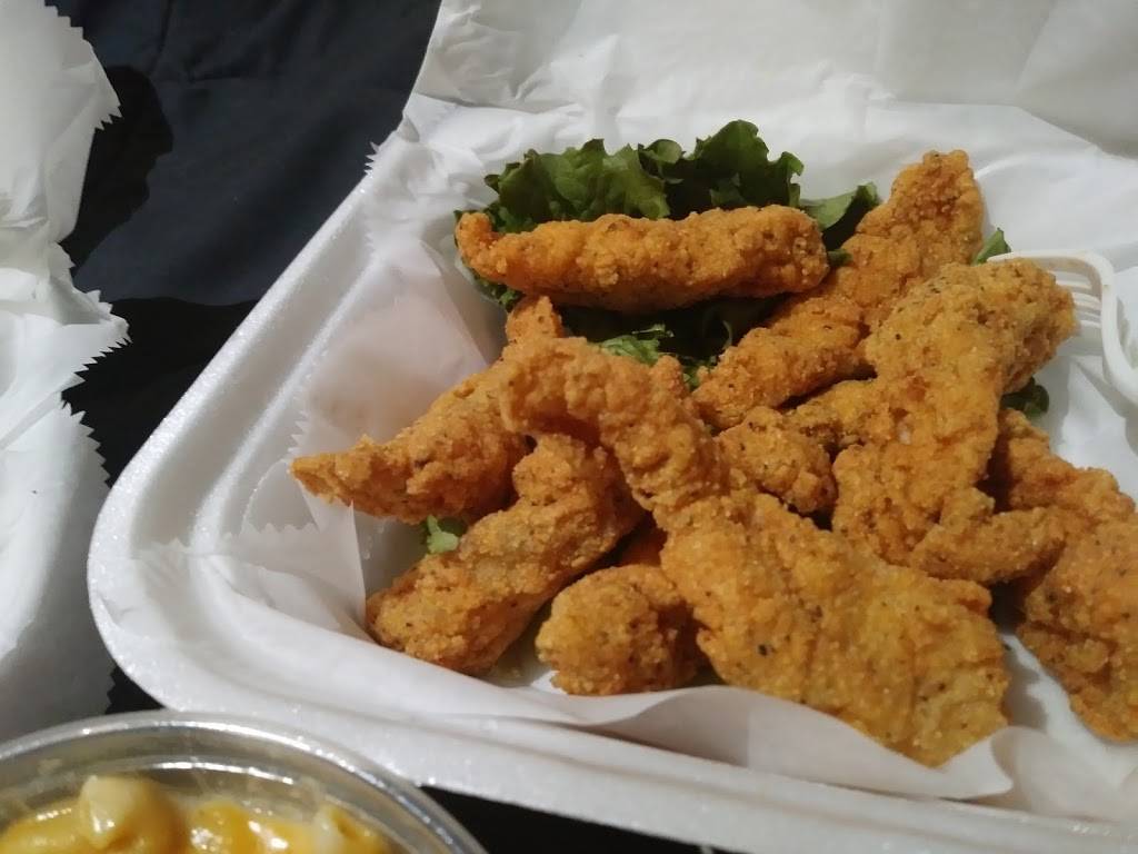 Game Day Chicken Wings Burgers & Fish | restaurant | 8950 Wornall Rd, Kansas City, MO 64114, USA | 8168595151 OR +1 816-859-5151