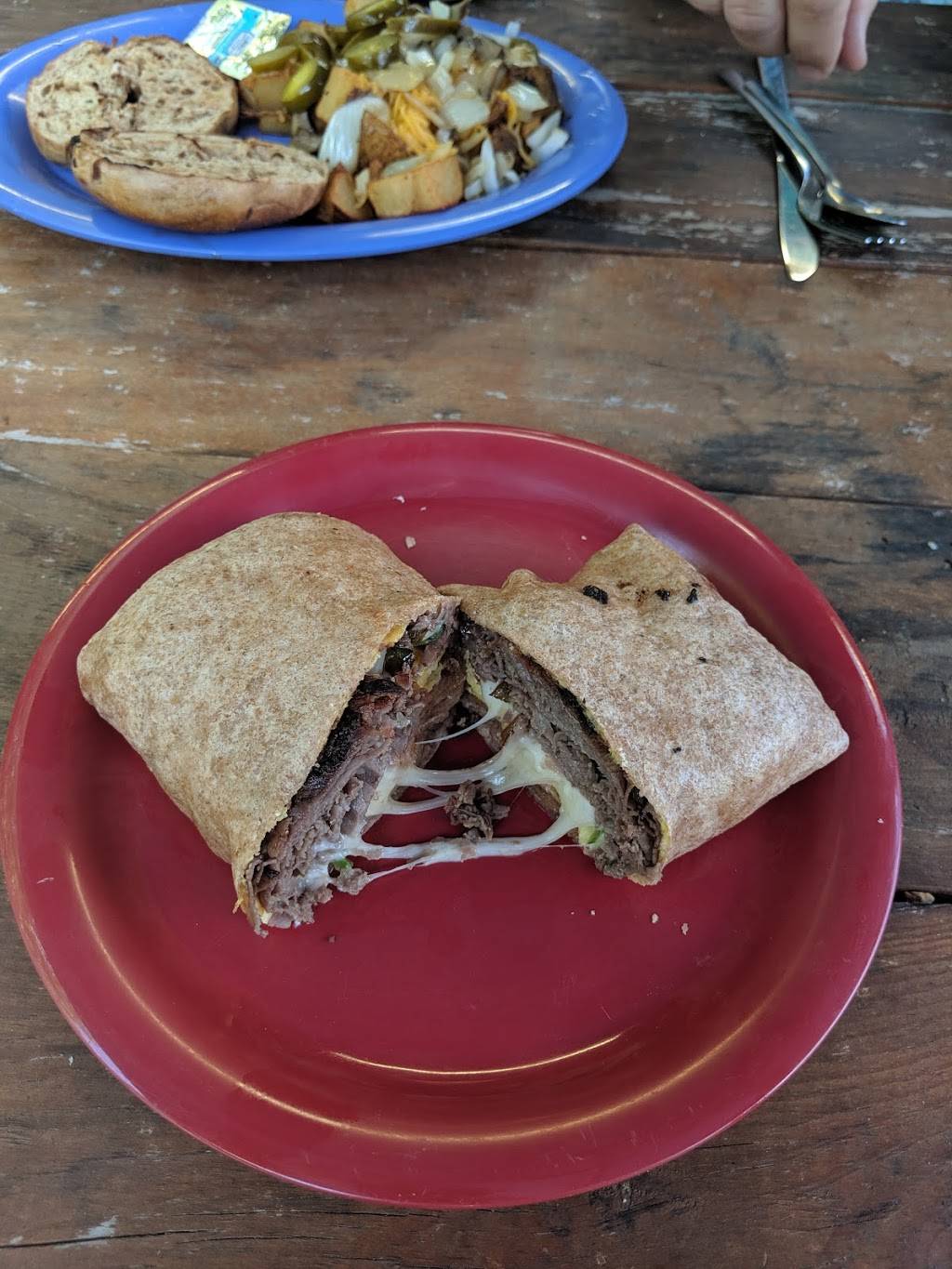 Creekside Subs | restaurant | 491 N Broad St, Brevard, NC 28712, USA | 8288844718 OR +1 828-884-4718