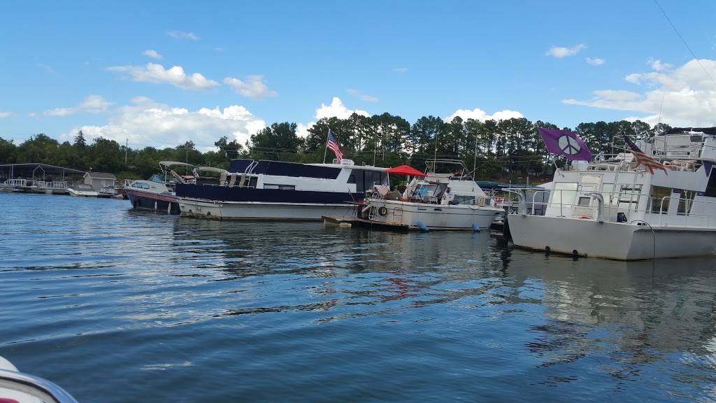 Swanns Marina | restaurant | 2515 Swanns Marina, Dandridge, TN 37725, USA | 8653972182 OR +1 865-397-2182