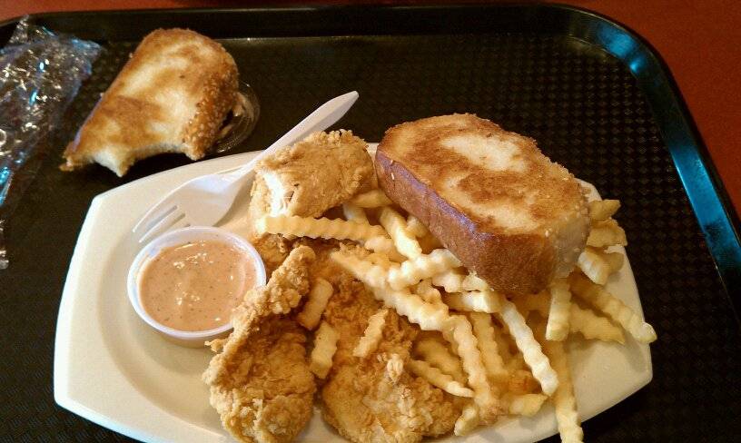 Raising Canes Chicken Fingers | meal takeaway | 720 Hebron Pkwy, Lewisville, TX 75057, USA | 2144884488 OR +1 214-488-4488