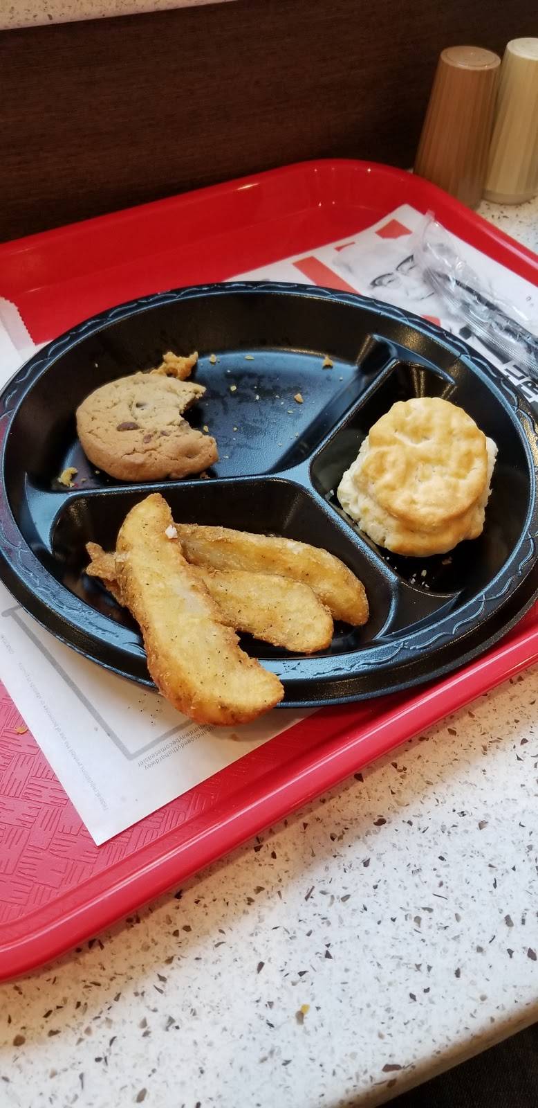 KFC | restaurant | 816 Main St, Jackson, OH 45640, USA | 7402865097 OR +1 740-286-5097