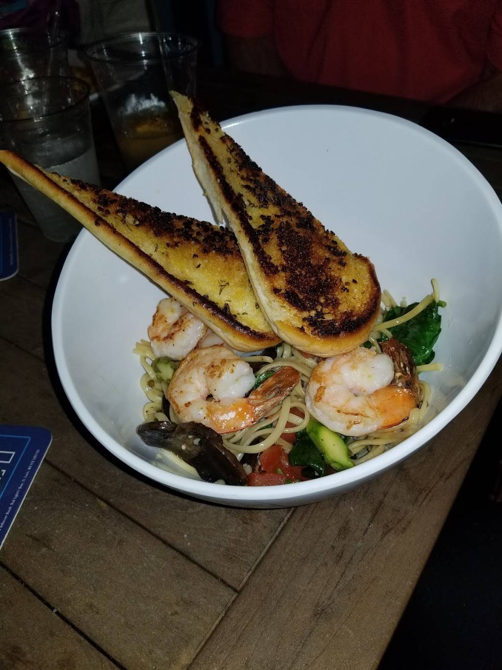 Island Gypsy Cafe & Marina Bar | restaurant | 292 Capri Blvd, Naples, FL 34113, USA | 2393941111 OR +1 239-394-1111