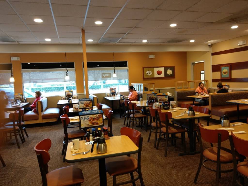 IHOP | restaurant | 4401 Virginia Beach Blvd, Virginia Beach, VA 23462, USA | 7577698859 OR +1 757-769-8859