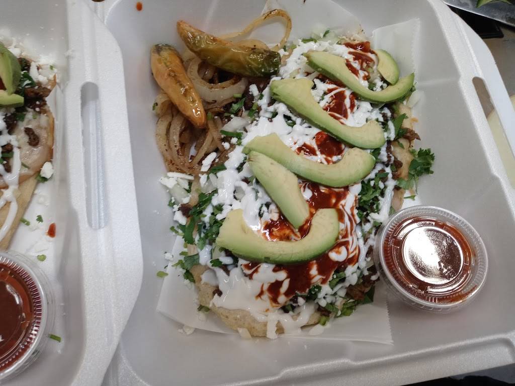 La Fondita | restaurant | 154 W Market St, Salinas, CA 93901, USA | 8319755856 OR +1 831-975-5856